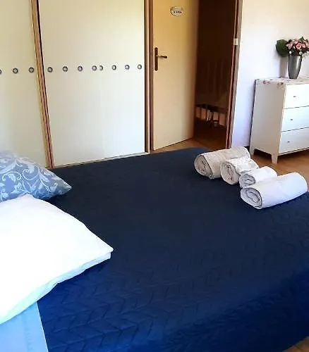 Chez Josie, Chambre 18Mcarre Dans Une Longere Normande