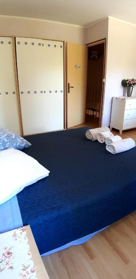 Chez Josie, 18mcarre Dans Longere Normande Francheville (Eure)