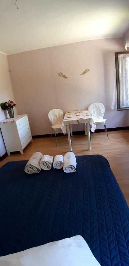 Chez Josie, 18mcarre Dans Longere Normande Quarto em Acomodações Particulares